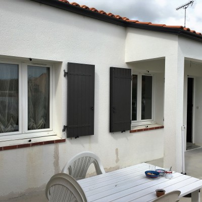 Pays d'Olonne - pose des volets battans